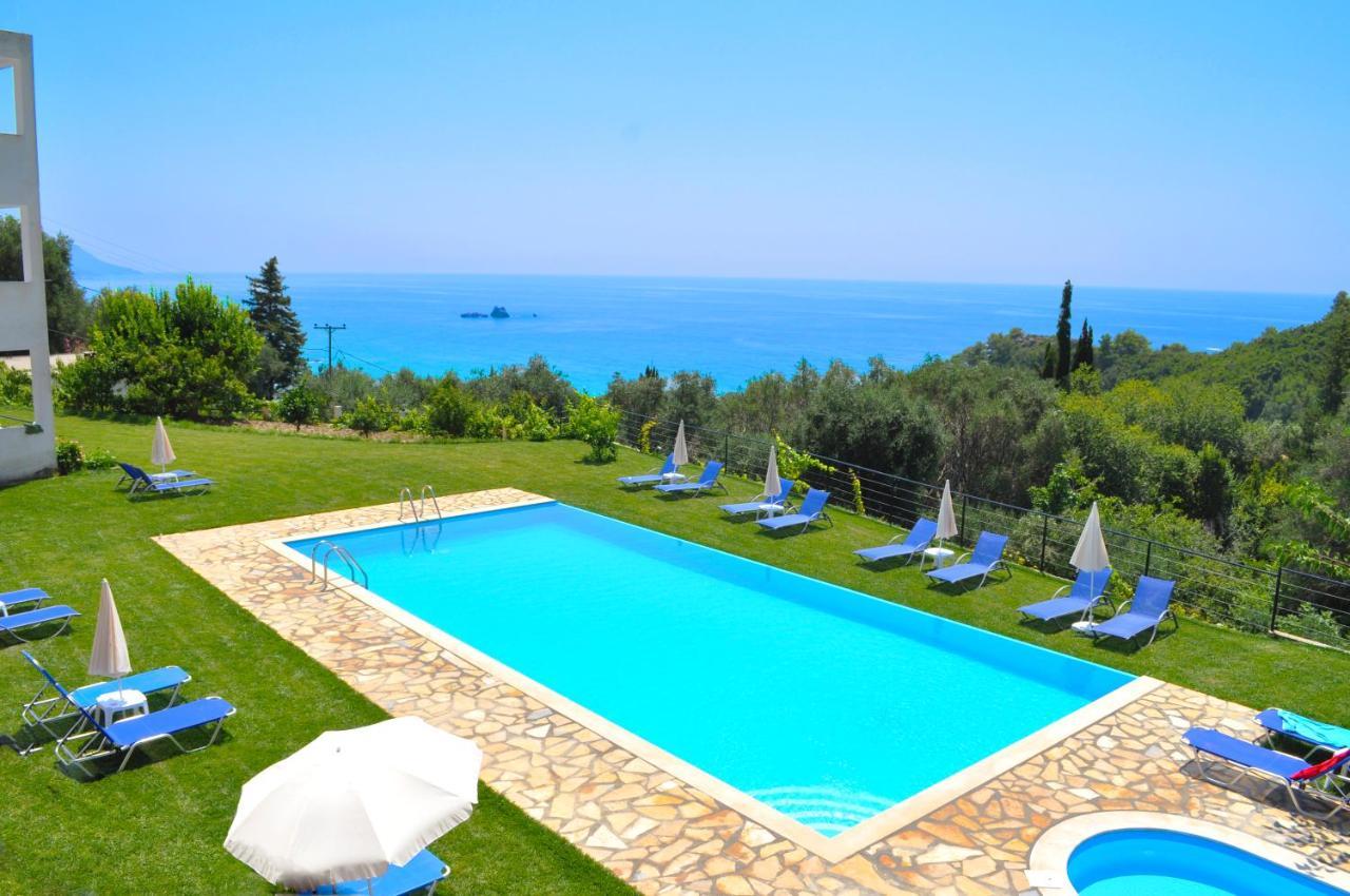 Large Apartment By The Pool - Pelekas Beach, Corfu Zewnętrze zdjęcie