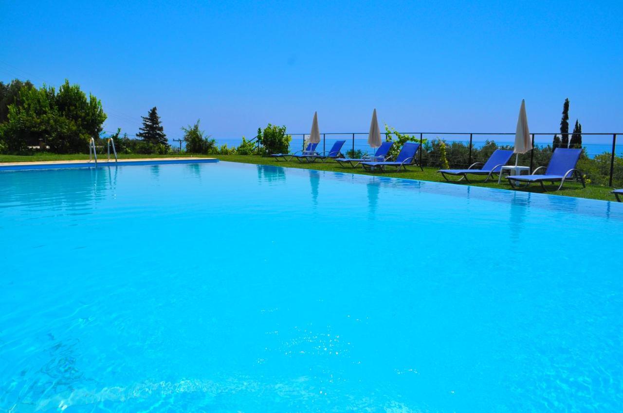 Large Apartment By The Pool - Pelekas Beach, Corfu Zewnętrze zdjęcie