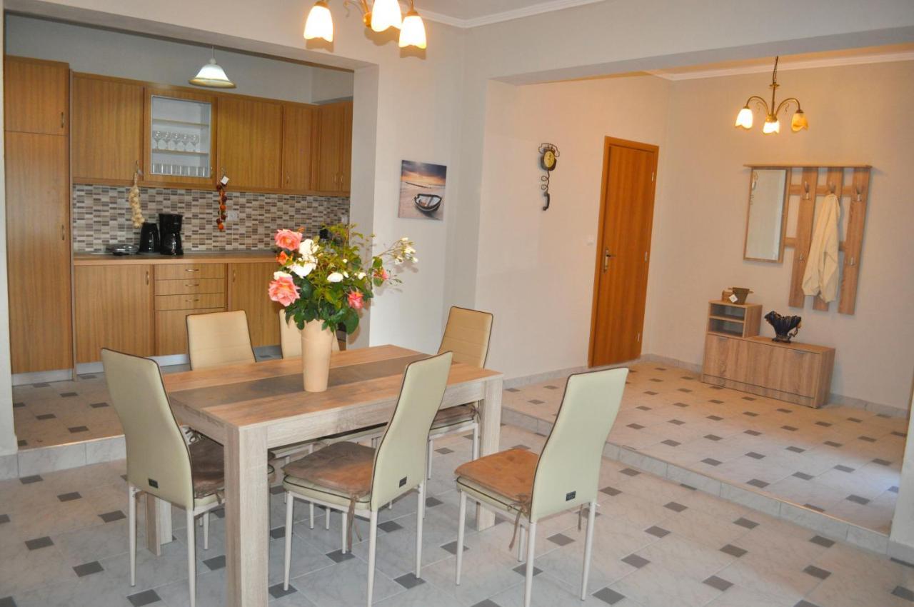 Large Apartment By The Pool - Pelekas Beach, Corfu Zewnętrze zdjęcie