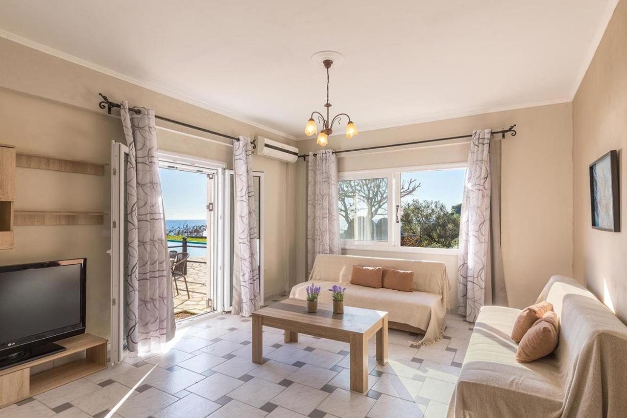 Large Apartment By The Pool - Pelekas Beach, Corfu Zewnętrze zdjęcie